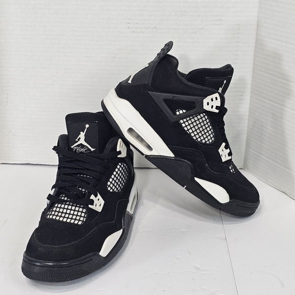 Air Jordan 4 Retro White Thunder (GS) Black/White-Black FQ8213-001 Size 7Y - Picture 14 of 14